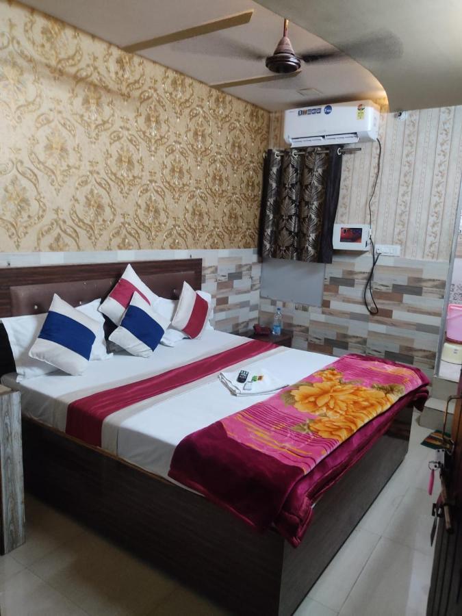 Hotel Sun Shine Inn Лакхнау Екстер'єр фото